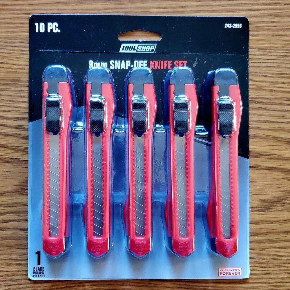 Tool Shop Snap-Off Utility Knife Set Box Cutter Retractable Blade.